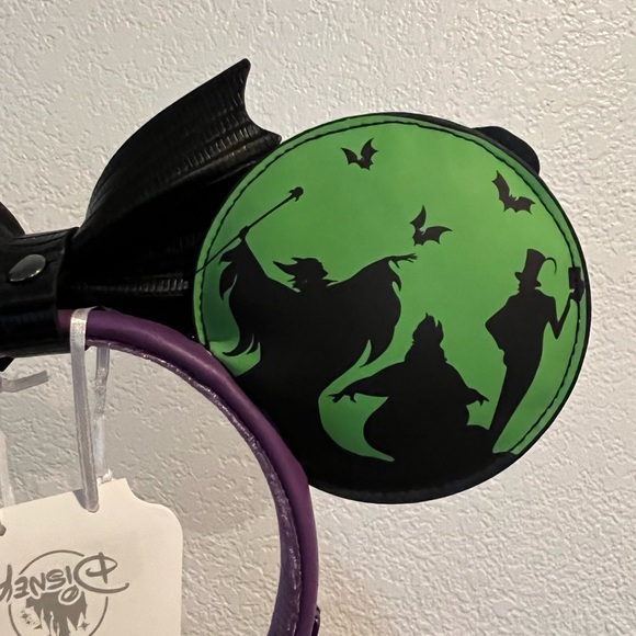 Oogie Boogie Bash 2024 Glow in the Dark Minnie Ears | NWT | Exclusive to DCA - Picture 6 of 8